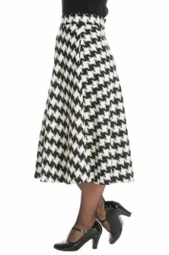 Banned Classic Charm Skirt 9 Banned Classic Charm Skirt -Burleska shop Classic Charm Skirt Banned 4 300x