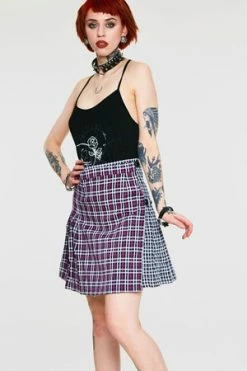 Jawbreaker Contrast Check Buckled Mini-Kilt -Burleska shop Contrast Check Buckled Mini Kilt Jawbreaker 4 300x