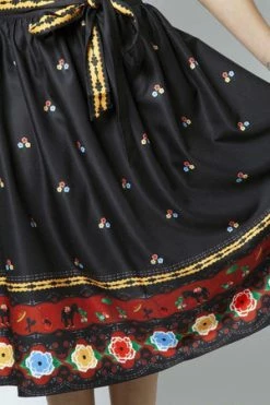 Voodoo Vixen Charlotte Border Print Flare Skirt -Burleska shop charlotte border print flare skirt voodoo vixen 3 300x