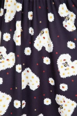 Voodoo Vixen Daisy Hearts Flared Dress -Burleska shop daisy hearts flared dress voodoo vixen 4 300x