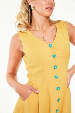 Voodoo Vixen Mallory Honey Bee Embroidered Button-up Sleeve Dress -Burleska shop dra 9323 bi 03 300x