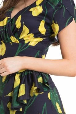 Voodoo Vixen Flora Calla Lily 40s Style Dress -Burleska shop flora calla lily 40s style dress voodoo vixen 4 300x