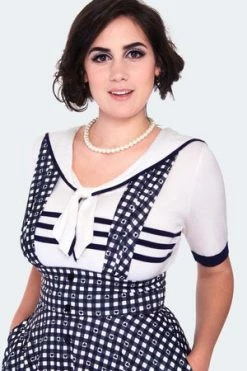 Voodoo Vixen Heart Gingham Overall Flare Skirt -Burleska shop heart gingham overall flare skirt ska 3752 02.1406 300x