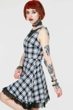 Jawbreaker It's A Picnic Lace Trim Skater Dress -Burleska shop its a picnic lace trim skater dress jawbreaker 4 300x