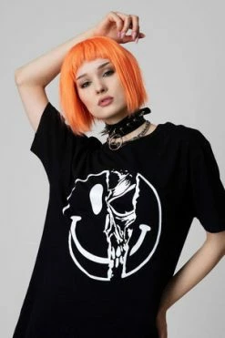 Long Clothing Killer Smiley - T-shirt - Unisex -Burleska shop killer smiley t shirt unisex long clothing 7 300x