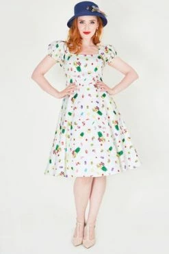 Voodoo Vixen Lola Fruit Print Flared Tea Dress 12 Voodoo Vixen Lola Fruit Print Flared Tea Dress -Burleska shop lola fruit print flared tea dress dra 8669 02.448 7a450306 8412 466a a159 572c6cfb55a2 300x