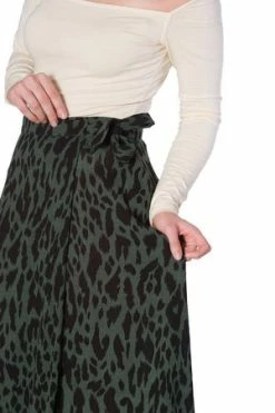 Banned New York Loft Skirt -Burleska shop new york loft skirt banned 4 300x