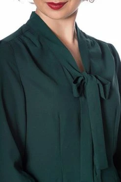 Banned Perfect Pussybow Blouse -Burleska shop perfect pussybow blouse banned 11 ff6d4c72 2395 4ab7 ac79 0e73c875045a 300x