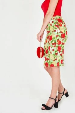 Voodoo Vixen Pippin Apple Print Pencil Skirt -Burleska shop pippin apple print pencil skirt voodoo vixen 3 300x