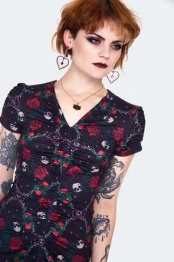 Jawbreaker Skull & Roses Print Midi Dress -Burleska shop skull and roses print midi dress dra 9565 03.1444 300x